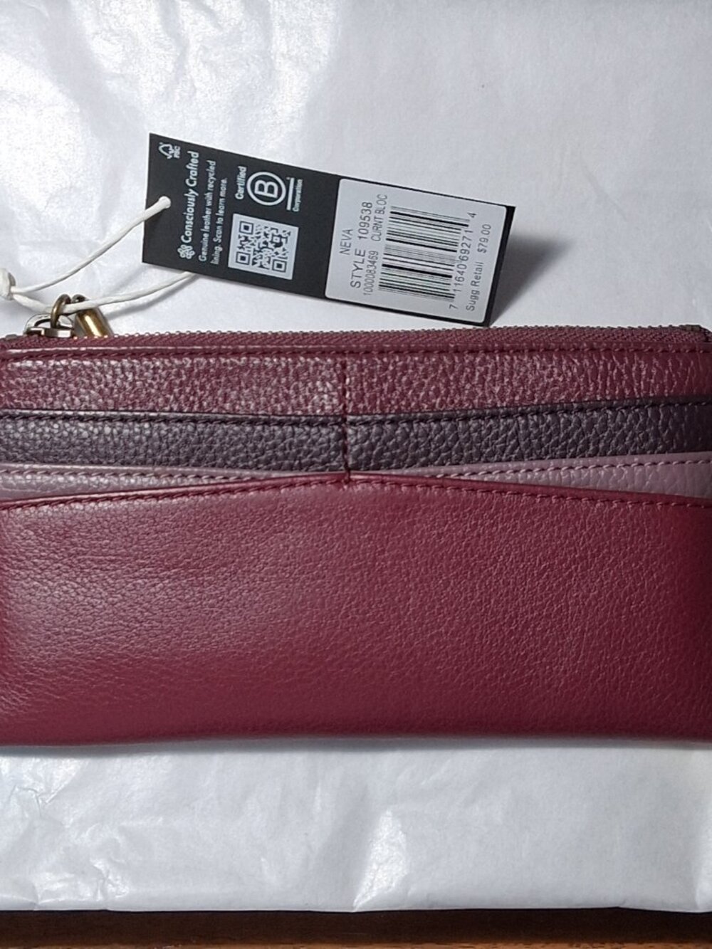 The Sak Neva Large Leather Card Wallet Burgundy NWT Zip Card Holder